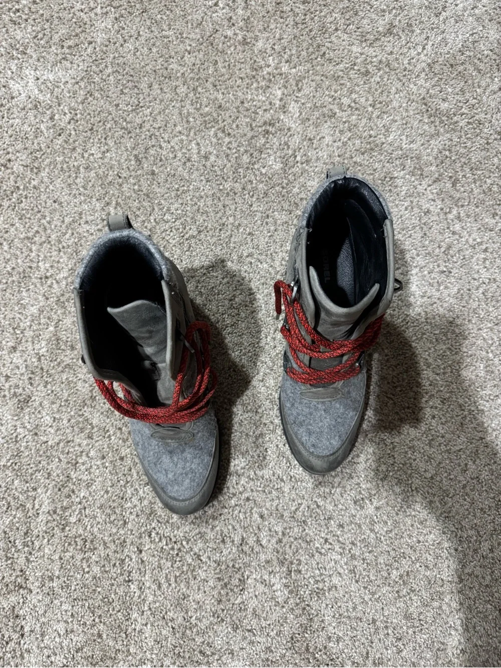 Sorel Women's Gray Ankle Boots with Orange Laces